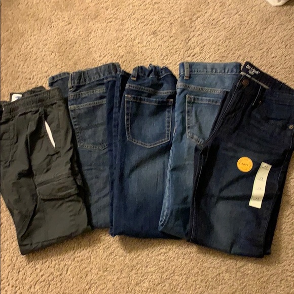 5 pairs of boys size 12 pants. - Picture 3 of 8